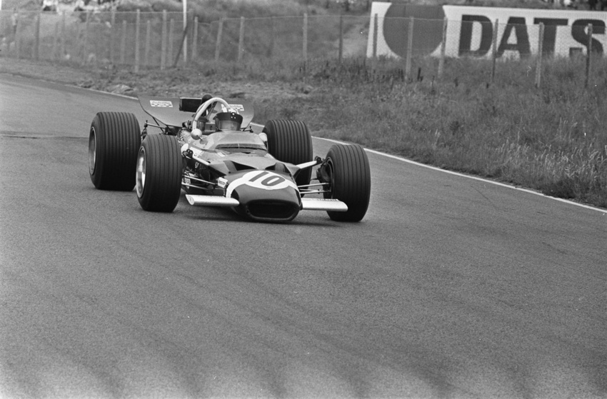 Siffert_at_1969_Dutch_Grand_Prix
