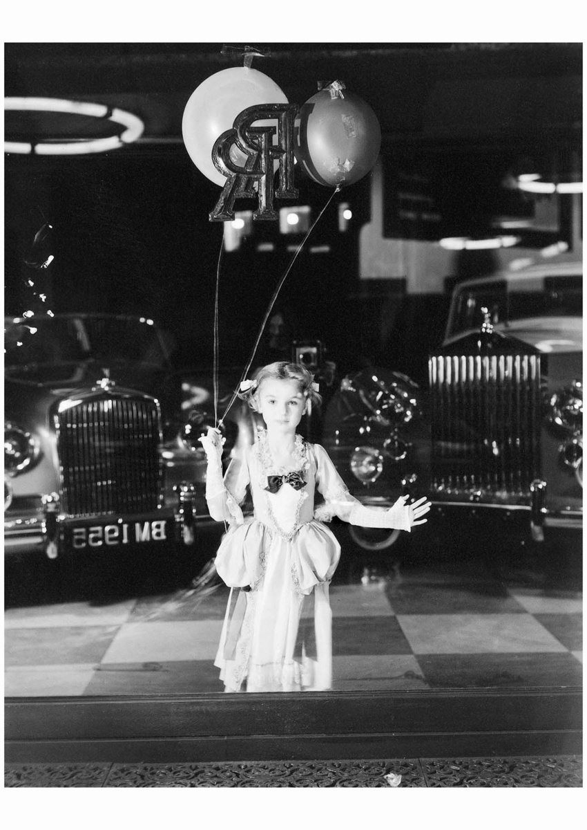 jack-barclay-rolls-royce-advertising-1955-photo-norman-parkinson